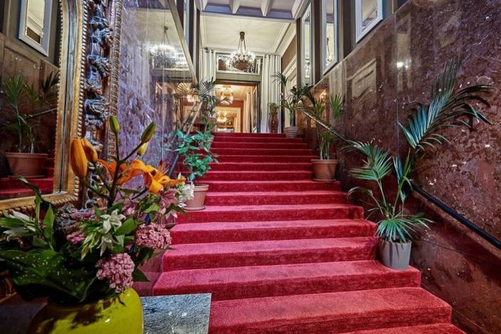 Pronájem bytu 4+kk, Praha - Nové Město, Na hrobci, 177 m2