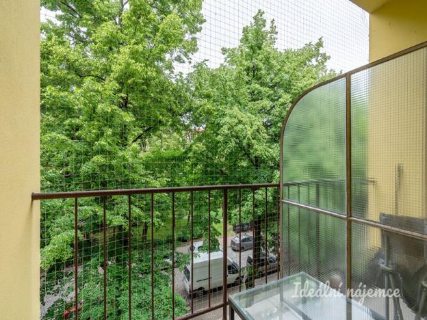 Pronájem bytu 1+1, Praha - Vršovice, Jakutská, 35 m2