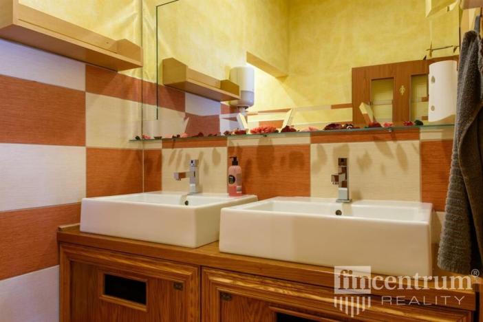 Prodej činžovního domu, Bruntál, Šmilovského, 3932 m2