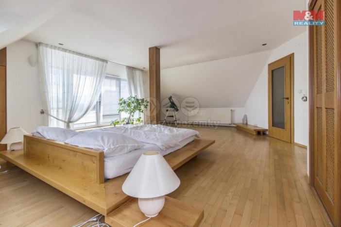 Prodej rodinného domu, Třebestovice, V zákruží, 280 m2