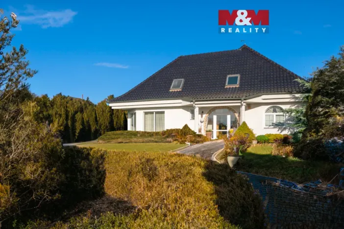 Prodej rodinného domu, Třebestovice, V zákruží, 280 m2