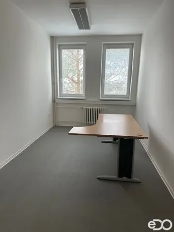 Pronájem kanceláře, Hradec Králové, Bratří Štefanů, 360 m2