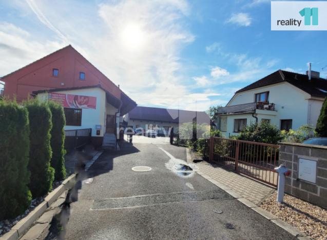 Prodej výrobních prostor, Hradec Králové - Plotiště nad Labem, U Sokola, 1350 m2