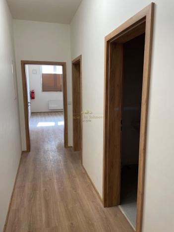 Prodej obchodního prostoru, Praha - Košíře, Plzeňská, 39 m2