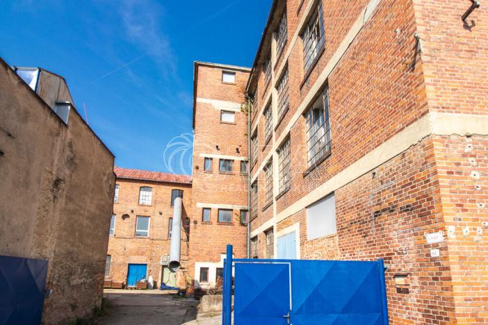 Pronájem výrobních prostor, Fulnek, 1. máje, 150 m2