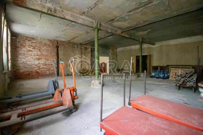 Pronájem výrobních prostor, Fulnek, 1. máje, 150 m2