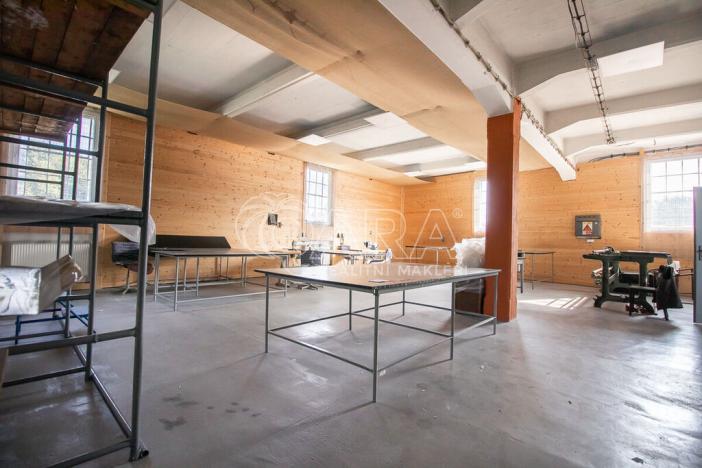 Pronájem výrobních prostor, Fulnek, 1. máje, 150 m2