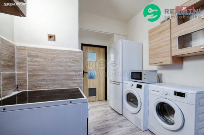 Prodej bytu 2+1, Nové Sedlo, Hůrecká, 45 m2