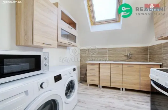 Prodej bytu 2+1, Nové Sedlo, Hůrecká, 45 m2