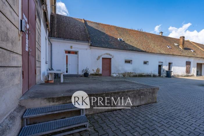 Prodej obchodního prostoru, Lahošť, U Kapličky, 1331 m2