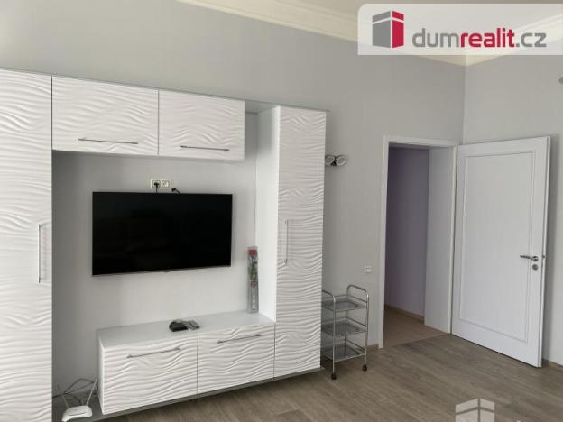 Prodej bytu 2+1, Mariánské Lázně, Hlavní třída, 102 m2