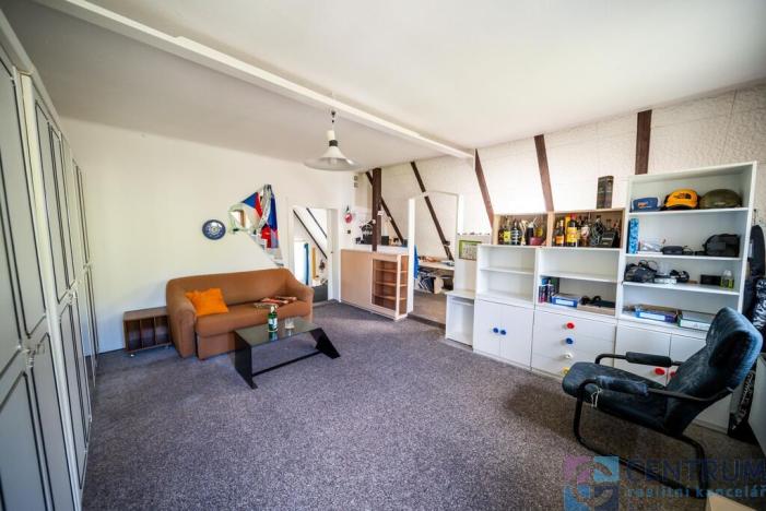 Prodej rodinného domu, Lučany nad Nisou, 300 m2