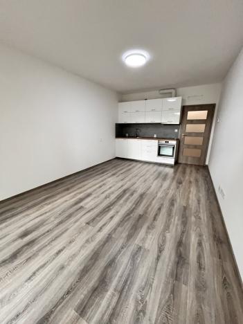 Pronájem bytu 1+kk, 32 m2