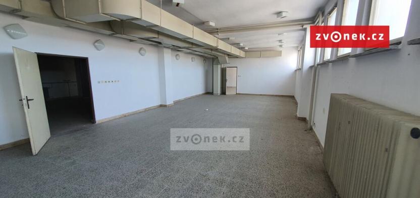 Pronájem obchodního prostoru, Hluk, 365 m2