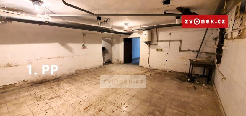 Pronájem obchodního prostoru, Hluk, 365 m2