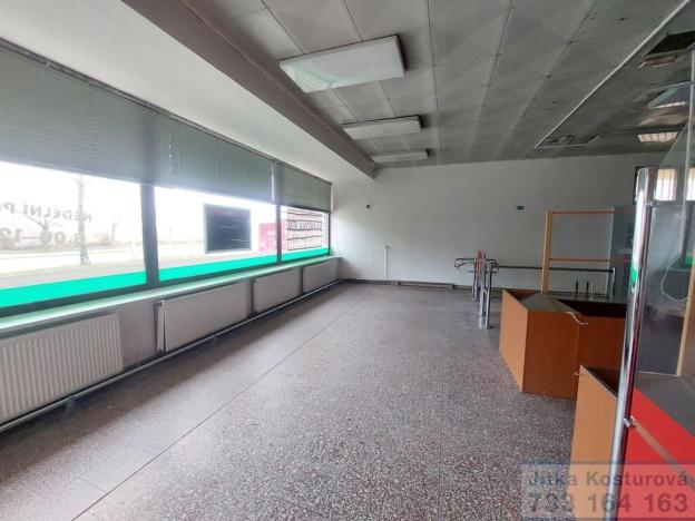 Pronájem obchodního prostoru, Krnov - Pod Bezručovým vrchem, Revoluční, 880 m2
