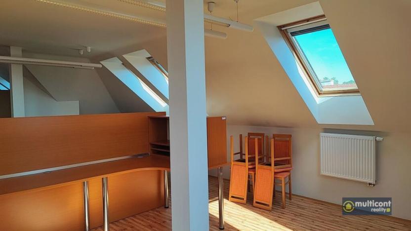 Pronájem kanceláře, Vyškov - Vyškov-Město, 9. května, 118 m2