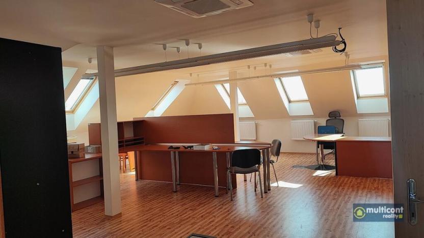 Pronájem kanceláře, Vyškov - Vyškov-Město, 9. května, 118 m2