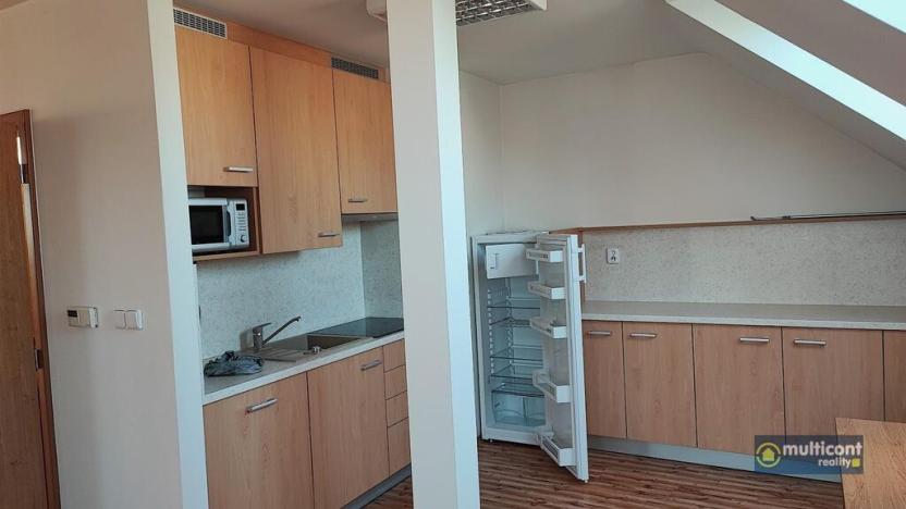 Pronájem kanceláře, Vyškov - Vyškov-Město, 9. května, 118 m2