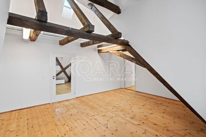 Pronájem kanceláře, Praha - Staré Město, Konviktská, 135 m2