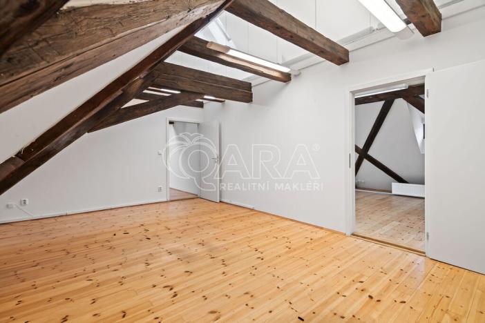 Pronájem kanceláře, Praha - Staré Město, Konviktská, 135 m2
