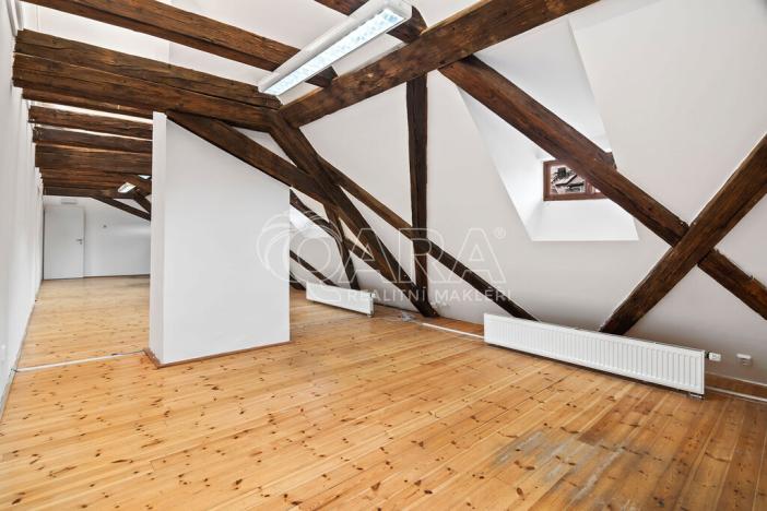 Pronájem kanceláře, Praha - Staré Město, Konviktská, 135 m2