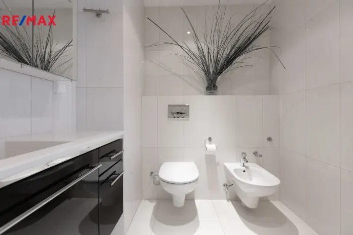 Prodej bytu 2+kk, Karlovy Vary, Libušina, 70 m2