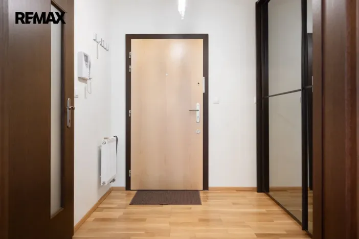 Prodej bytu 2+kk, Karlovy Vary, Libušina, 70 m2