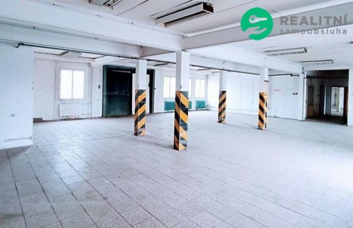 Prodej skladu, Česká Lípa, Bulharská, 1000 m2