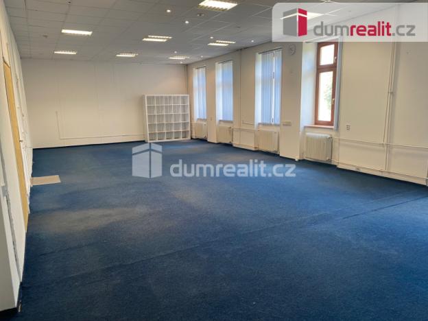 Pronájem obchodního prostoru, Břeclav, náměstí T. G. Masaryka, 94 m2