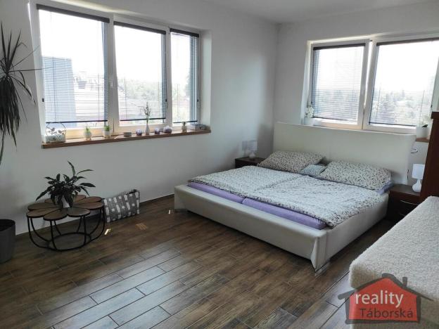 Prodej rodinného domu, Říčany, 260 m2