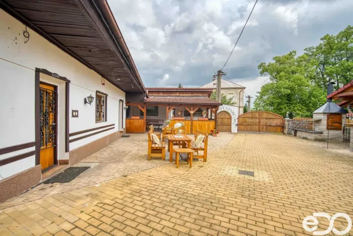 Prodej restaurace, Hradešín, 178 m2
