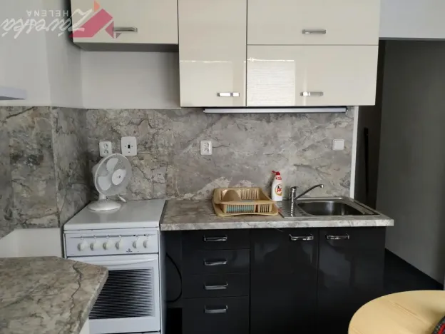 Pronájem bytu 1+1, Luštěnice - Zelená, 33 m2