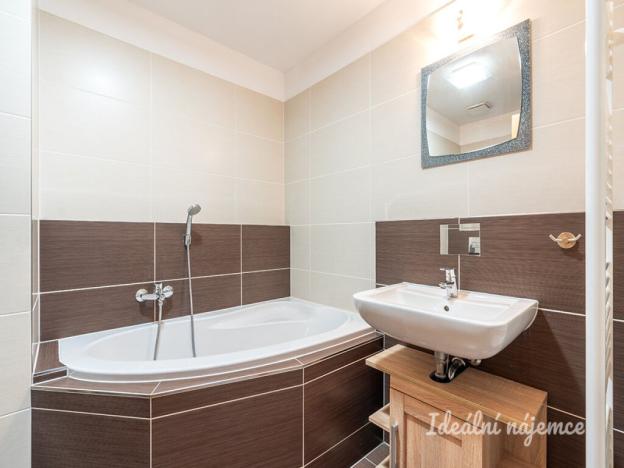 Pronájem bytu 4+kk, Praha - Dolní Chabry, K Beranovu, 98 m2