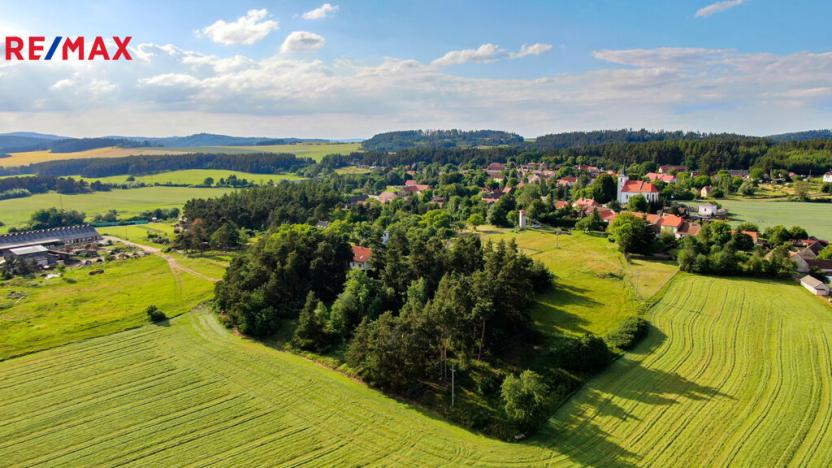 Prodej pozemku pro bydlení, Kvášňovice, 4593 m2