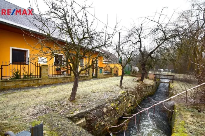 Prodej rodinného domu, Strunkovice nad Blanicí, Na Dražkách, 100 m2
