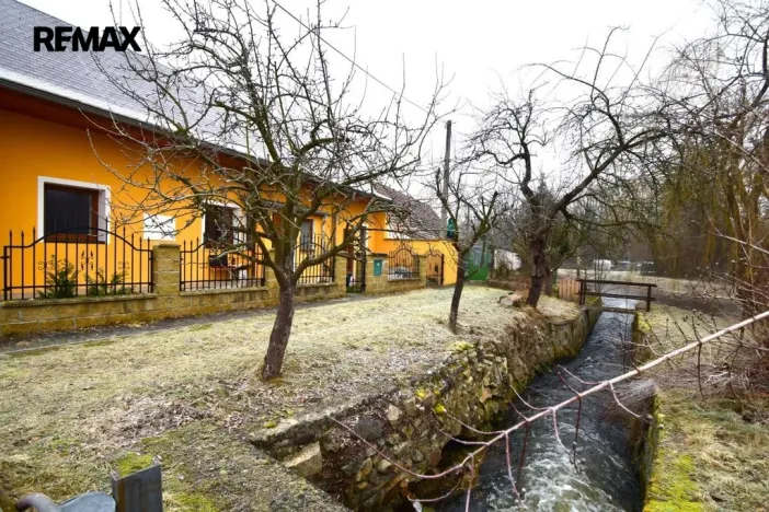 Prodej rodinného domu, Strunkovice nad Blanicí, Na Dražkách, 100 m2