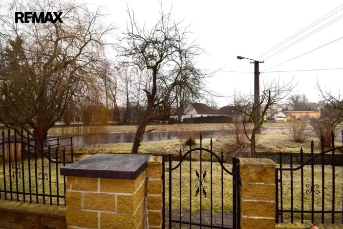 Prodej rodinného domu, Strunkovice nad Blanicí, Na Dražkách, 100 m2