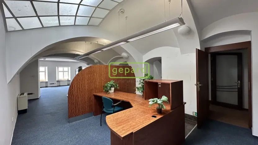 Prodej obchodního prostoru, Svitavy, náměstí Míru, 4666 m2