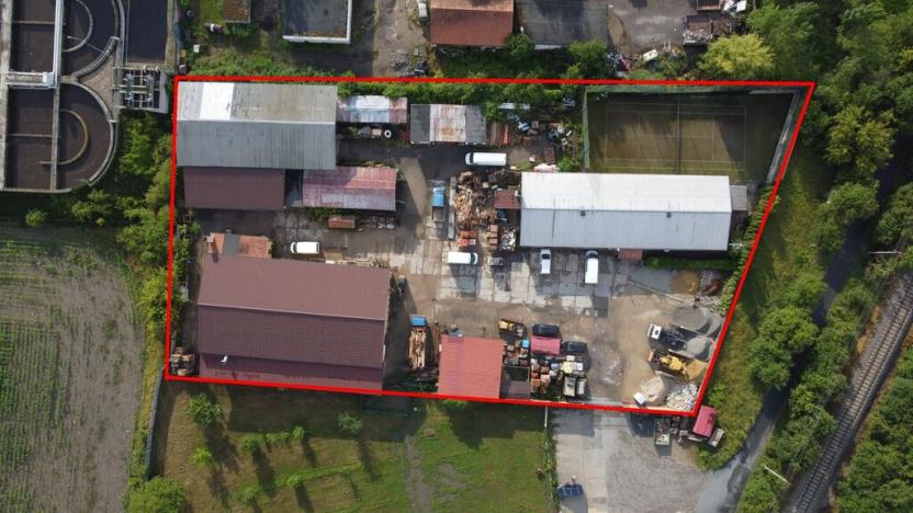 Prodej výrobních prostor, Mikulov, 4954 m2