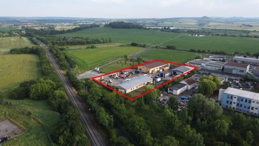 Prodej výrobních prostor, Mikulov, 4954 m2