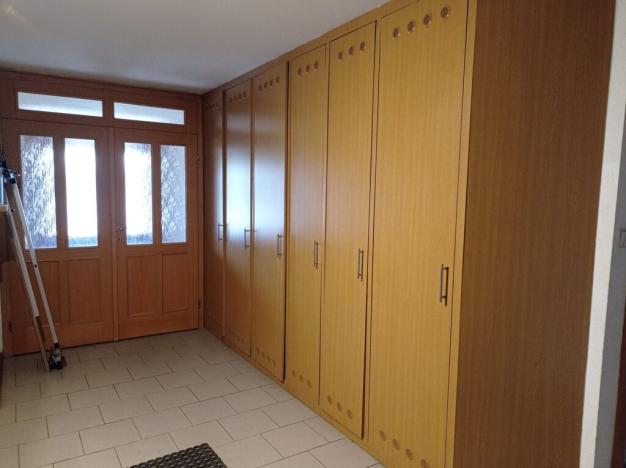 Prodej výrobních prostor, Mikulov, 4954 m2