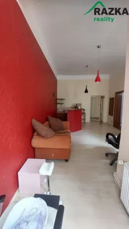 Pronájem kanceláře, Mariánské Lázně, Lidická, 21 m2