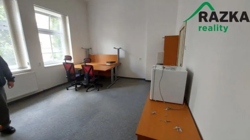 Pronájem kanceláře, Mariánské Lázně, Lidická, 21 m2