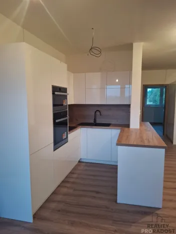 Prodej bytu 3+kk, Šenov, Do Dědiny, 83 m2