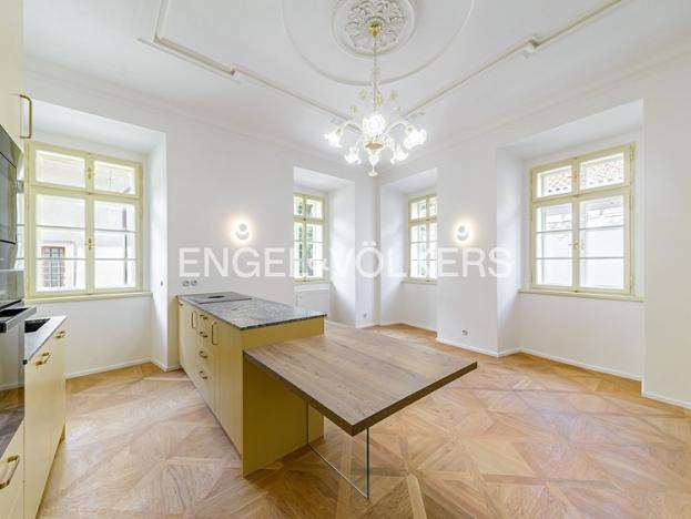 Pronájem bytu 2+kk, Praha - Malá Strana, Nosticova, 51 m2