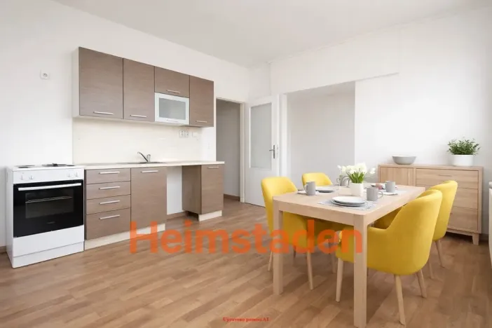 Pronájem bytu 1+kk, Karviná - Hranice, Slovenská, 35 m2