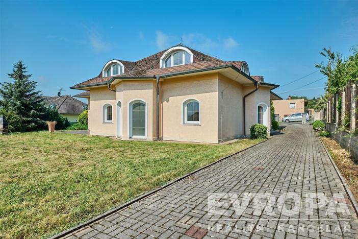 Prodej rodinného domu, Cheb - Podhrad, K Letišti, 260 m2