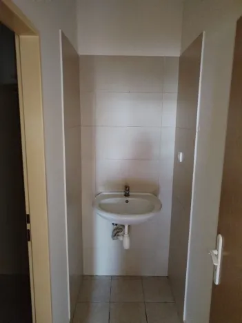 Pronájem bytu 1+kk, Ústí nad Labem - Předlice, Prostřední, 20 m2