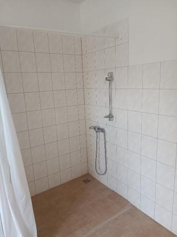 Pronájem bytu 1+kk, Ústí nad Labem - Předlice, Prostřední, 36 m2